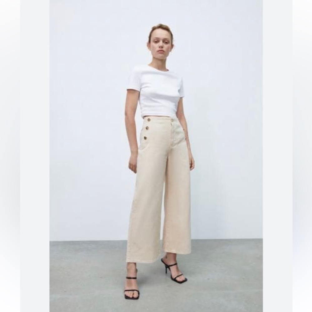 ZARA | wide leg cropped light jeans